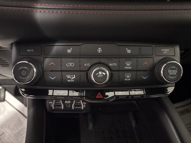 New 2025 Dodge Durango R/T w/ Blacktop Package image 16