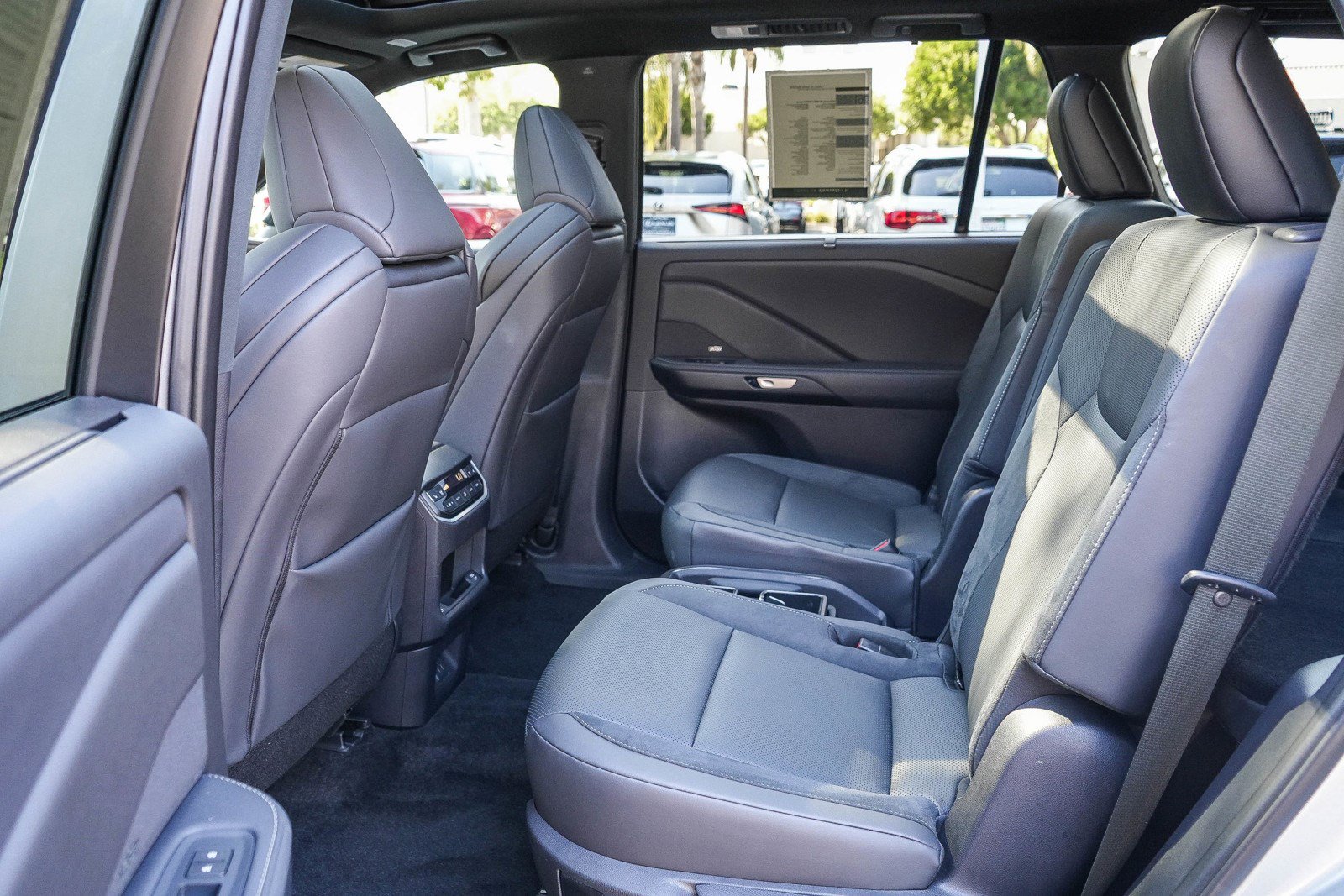 Certified 2025 Lexus TX 500h AWD w/ Technology Package image 18