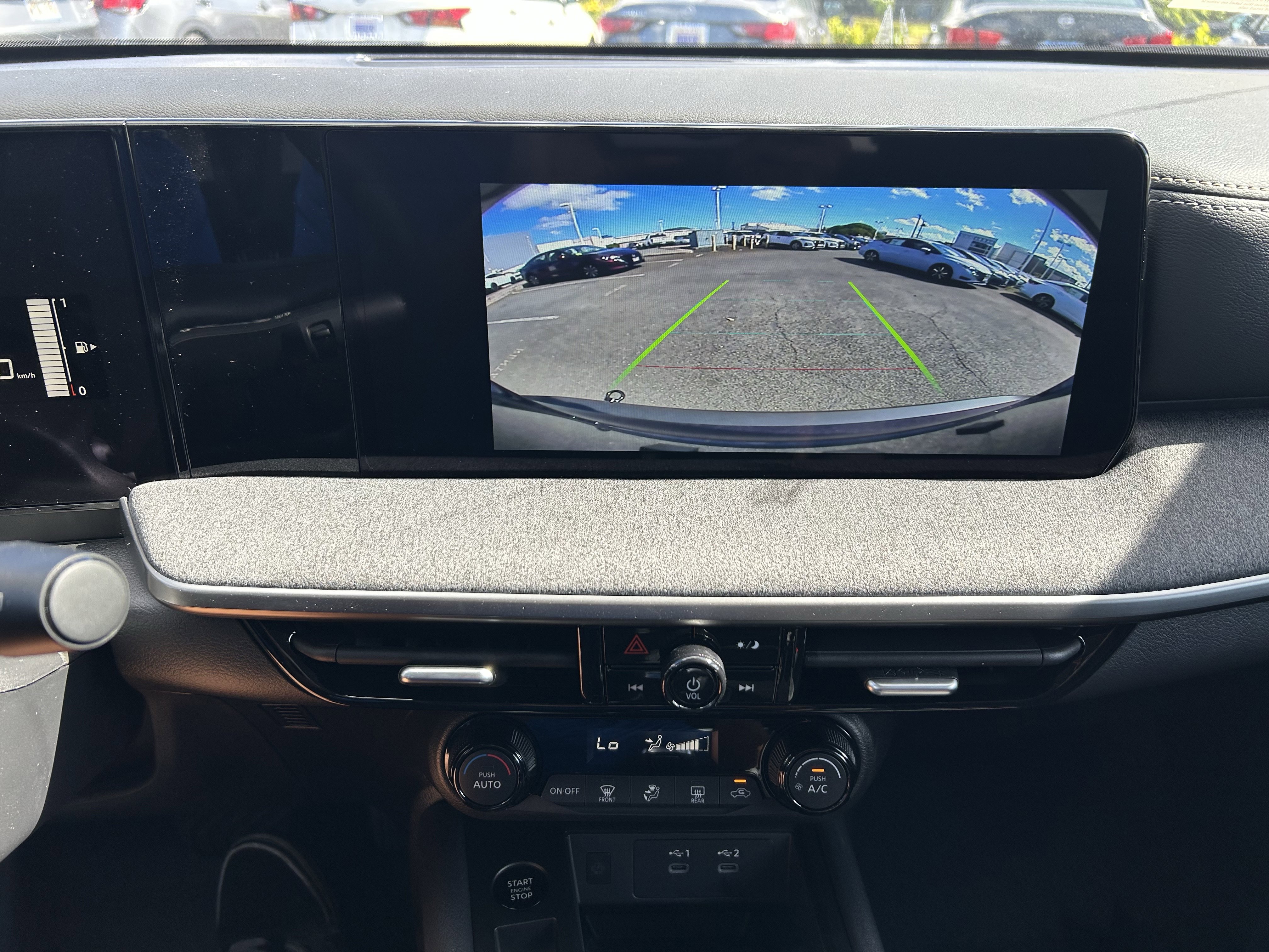 New 2026 Nissan Kicks SV image 8