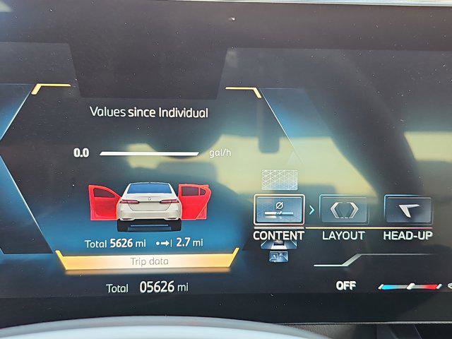 Used 2024 BMW 540i xDrive w/ Premium Package image 20