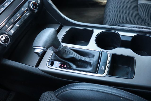 Used 2020 Kia Optima S FWD image 17