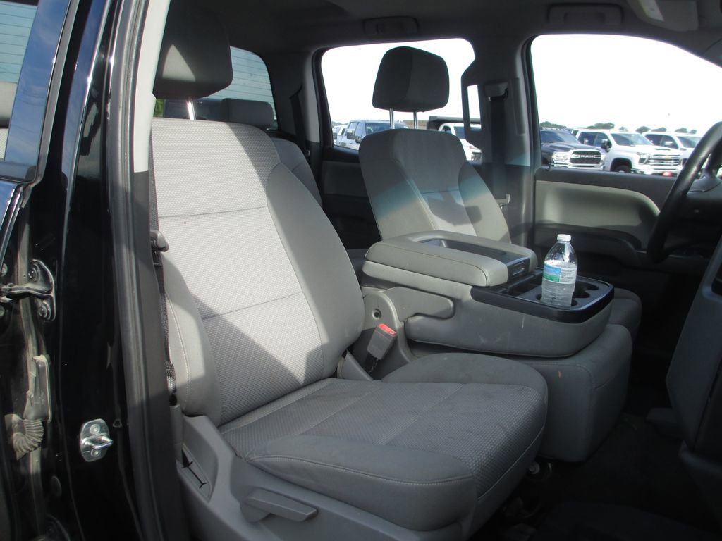 Used 2018 Chevrolet Silverado 1500 Custom w/ Custom Value Package AWD/4WD image 22