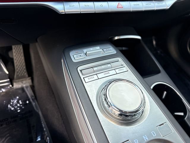 Used 2022 Genesis GV70 2.5T w/ Advanced Package image 21