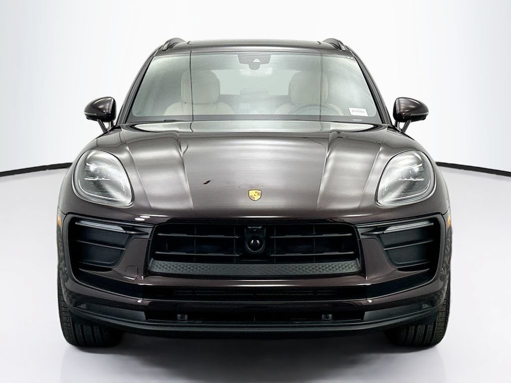 Used 2026 Porsche Macan AWD/4WD image 10