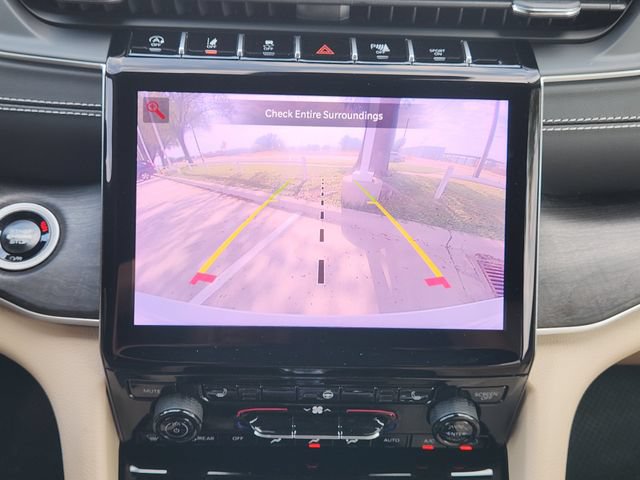 Certified 2025 Jeep Grand Cherokee Limited RWD image 20