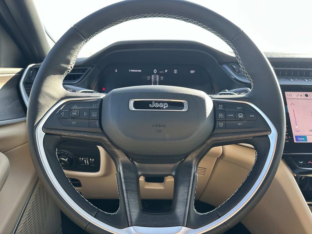 New 2026 Jeep Grand Cherokee Limited AWD/4WD image 16