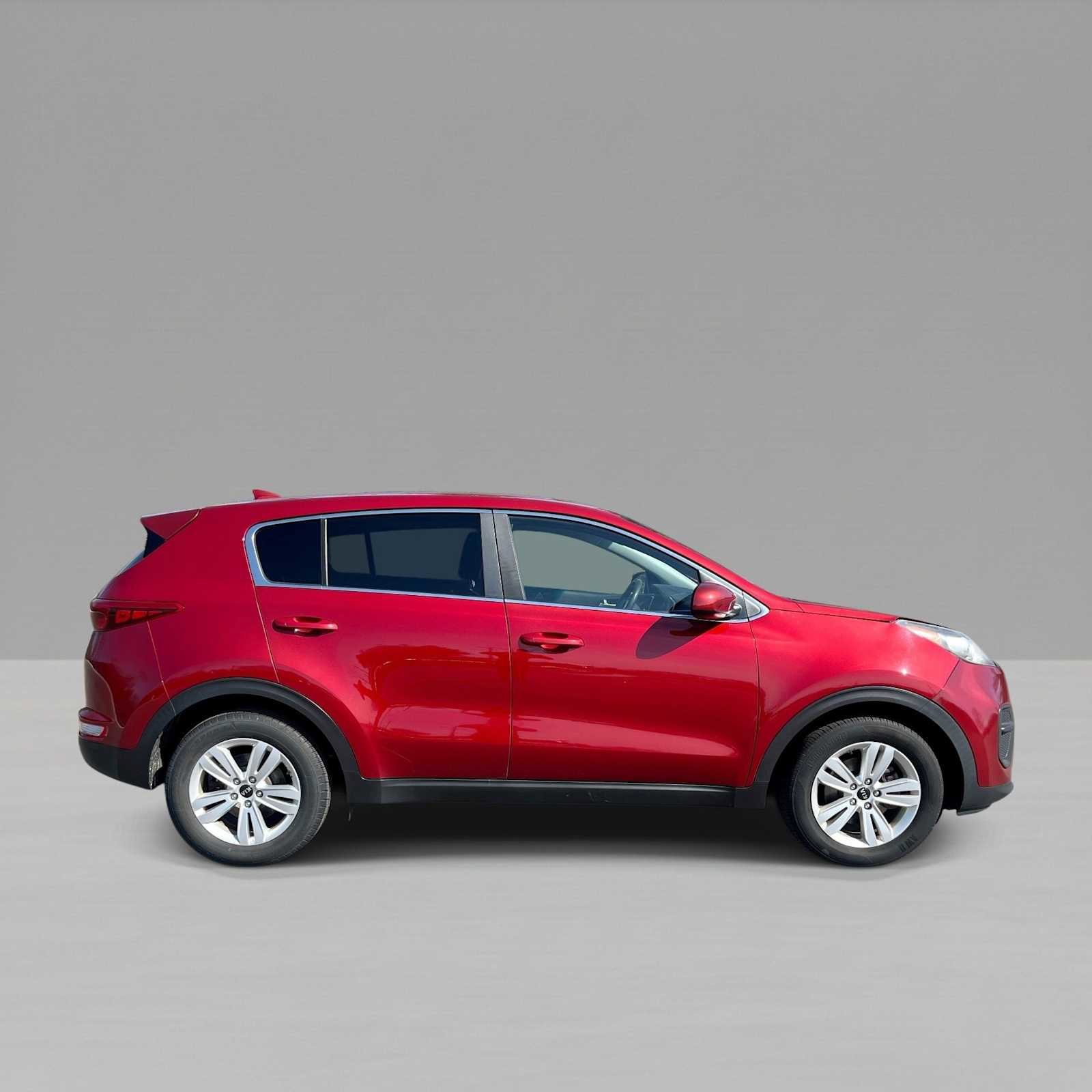 Used 2018 Kia Sportage LX image 9