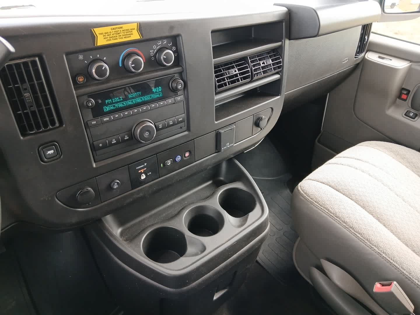 Used 2025 Chevrolet Express 3500 LS RWD image 29