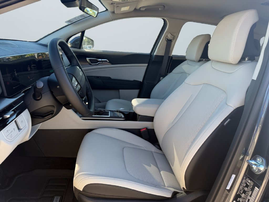 New 2026 Kia Sportage EX AWD/4WD image 9