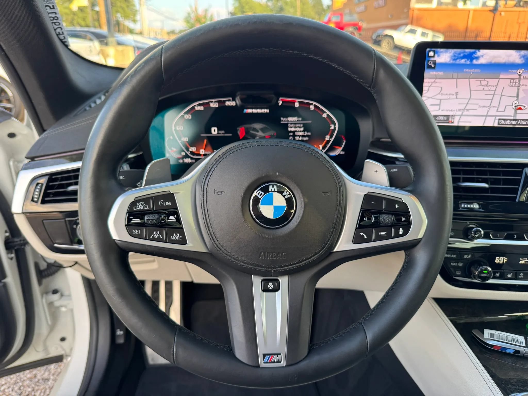 Used 2021 BMW M550i xDrive w/ Executive Package AWD/4WD image 33