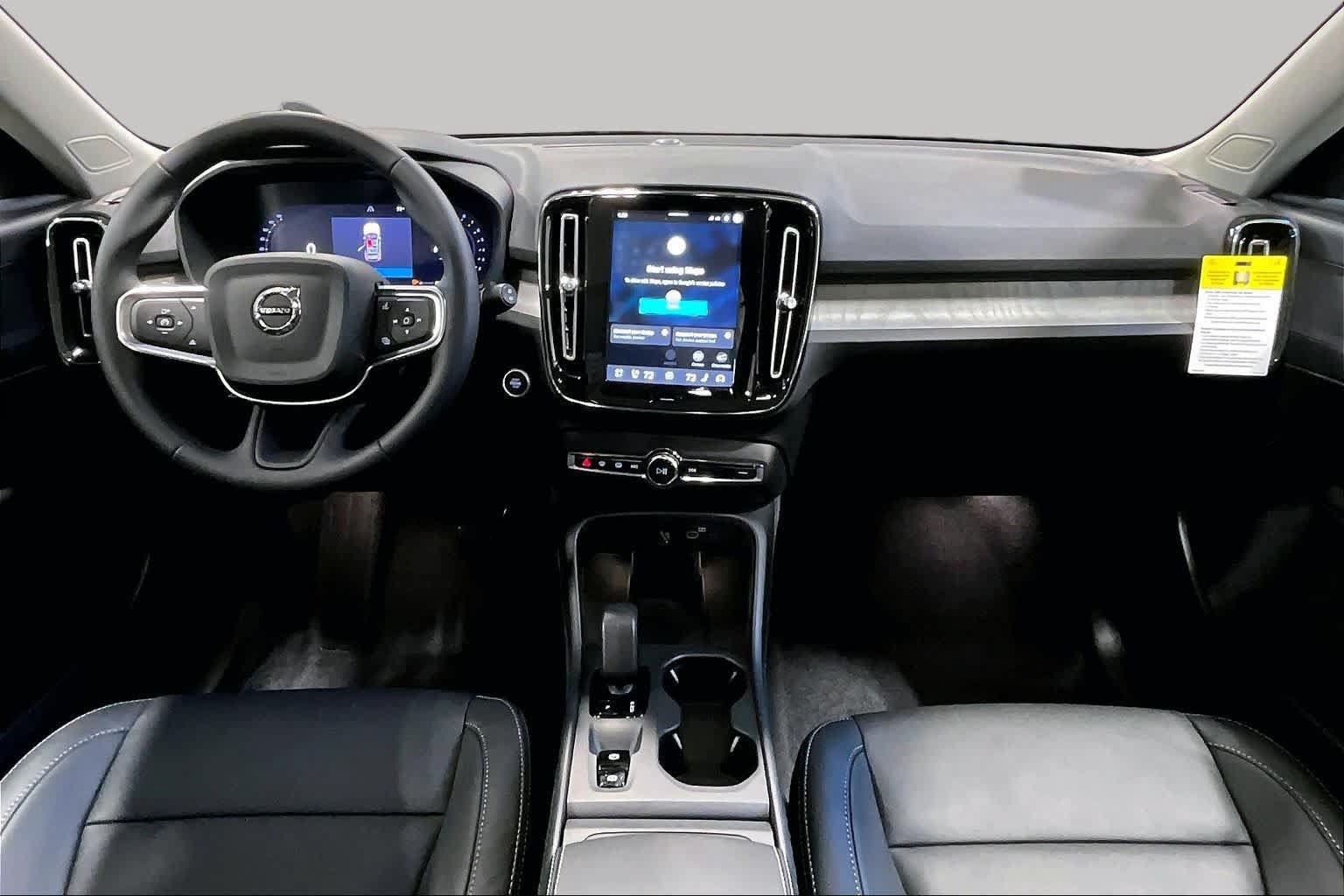 New 2026 Volvo XC40 B5 Core w/ Protection Package Premier AWD/4WD image 7