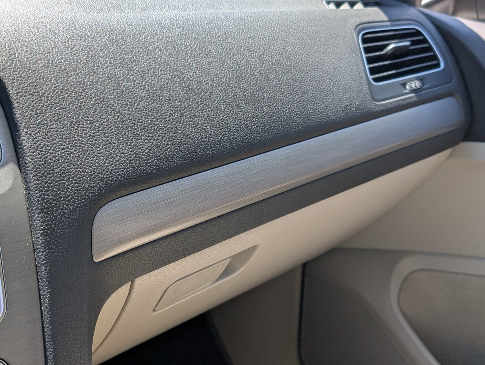 Used 2017 Volkswagen Golf Wolfsburg Edition image 27