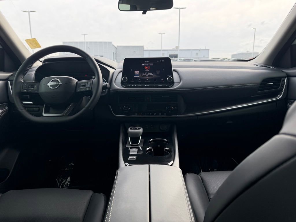 Used 2026 Nissan Rogue SV w/ SV Premium Package image 27