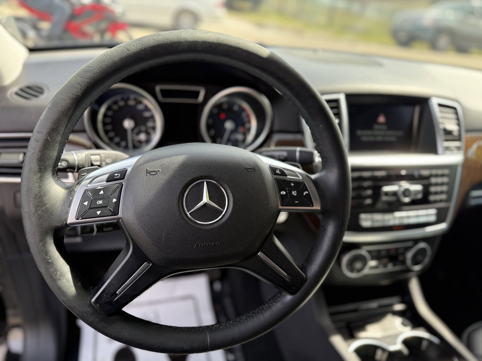 Used 2015 Mercedes-Benz ML 350 4MATIC image 19