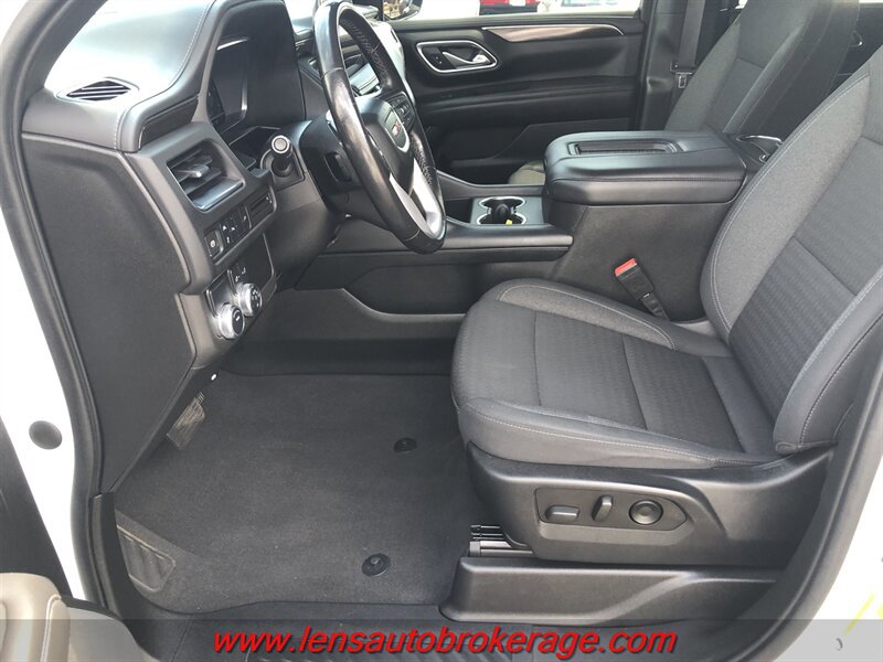 Used 2022 GMC Yukon XL SLE w/ Gmc Pro Safety Plus Package RWD image 11