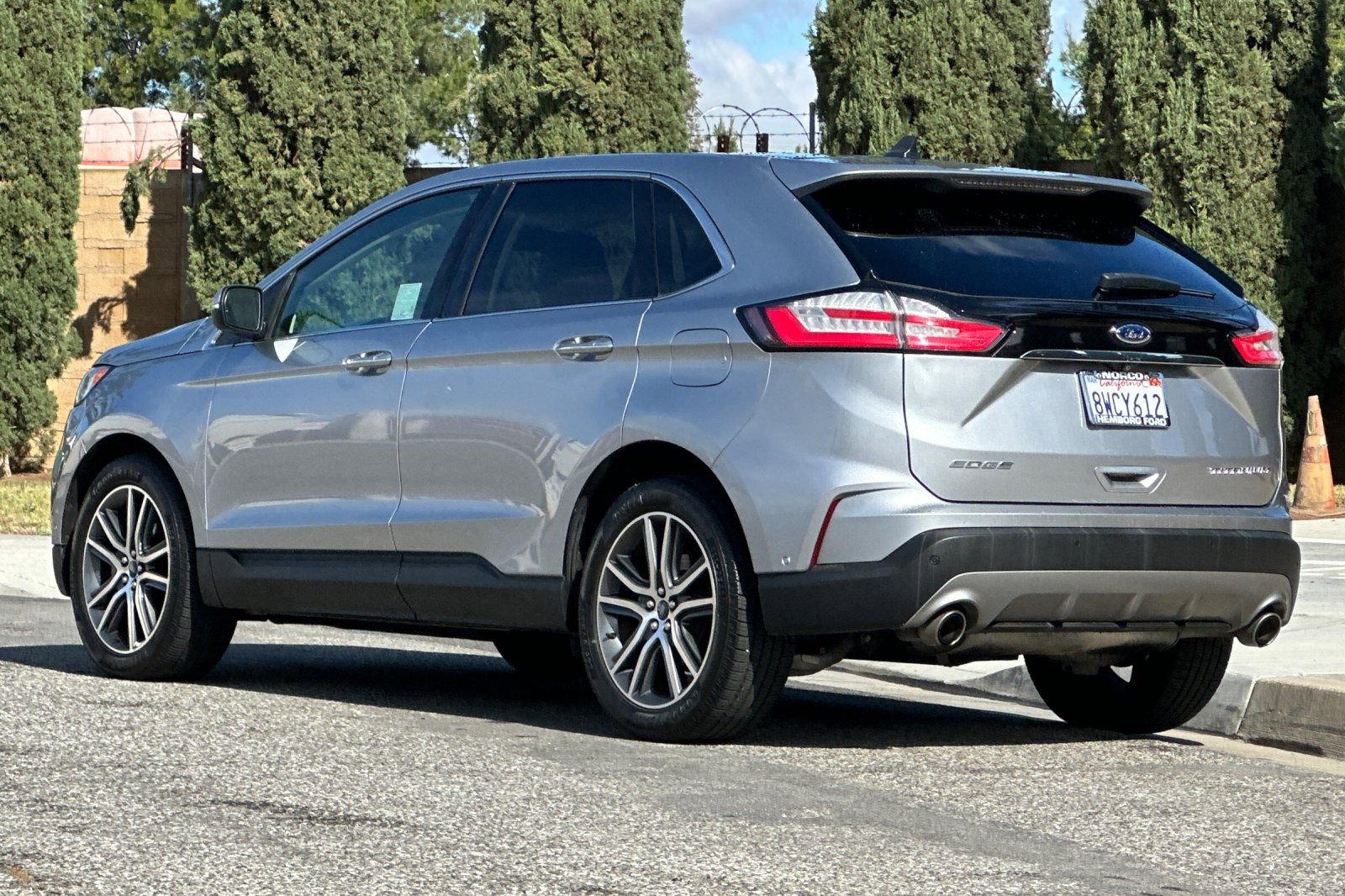 Used 2020 Ford Edge Titanium w/ Equipment Group 301A FWD image 6
