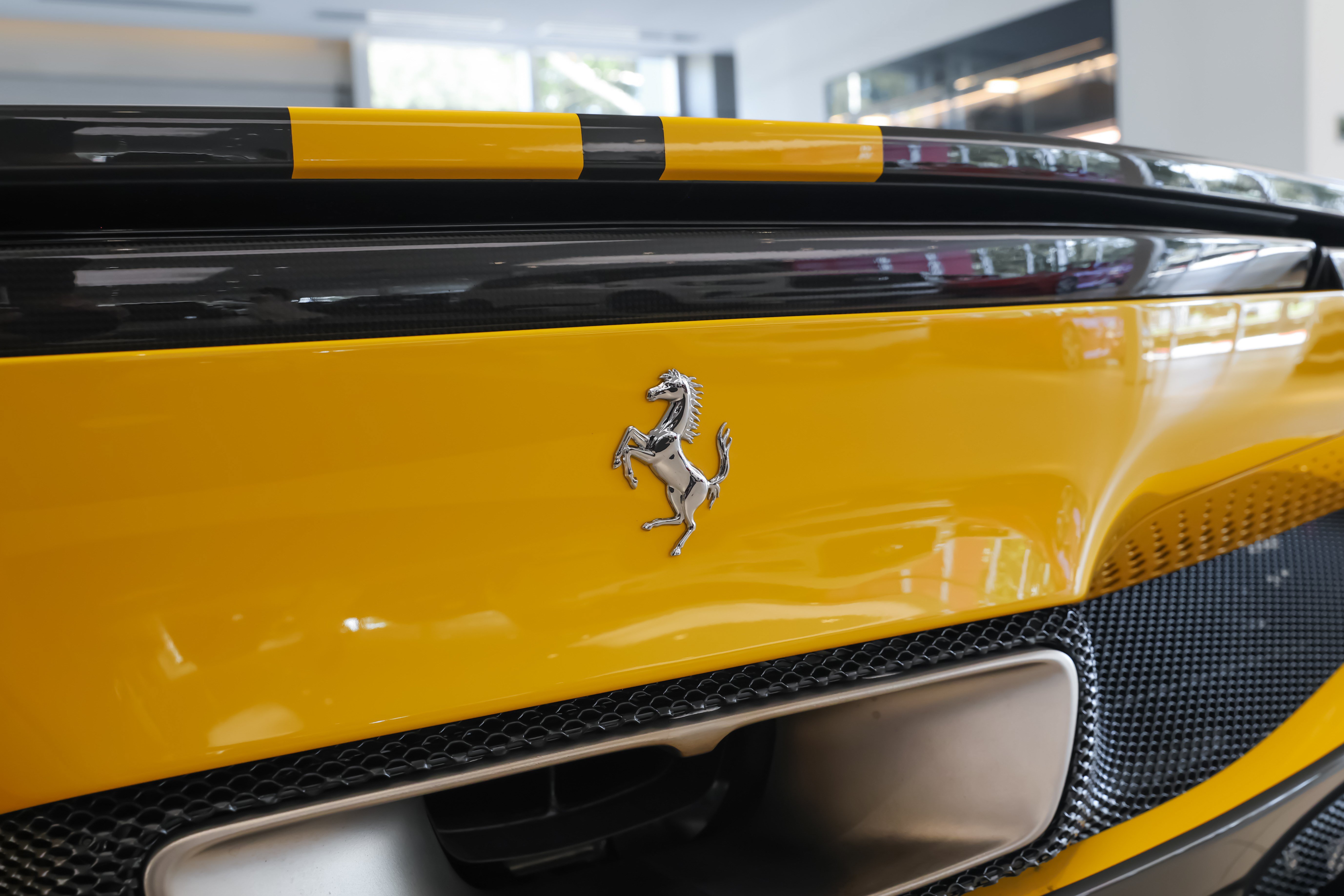 Used 2023 Ferrari 296 GTB RWD image 16