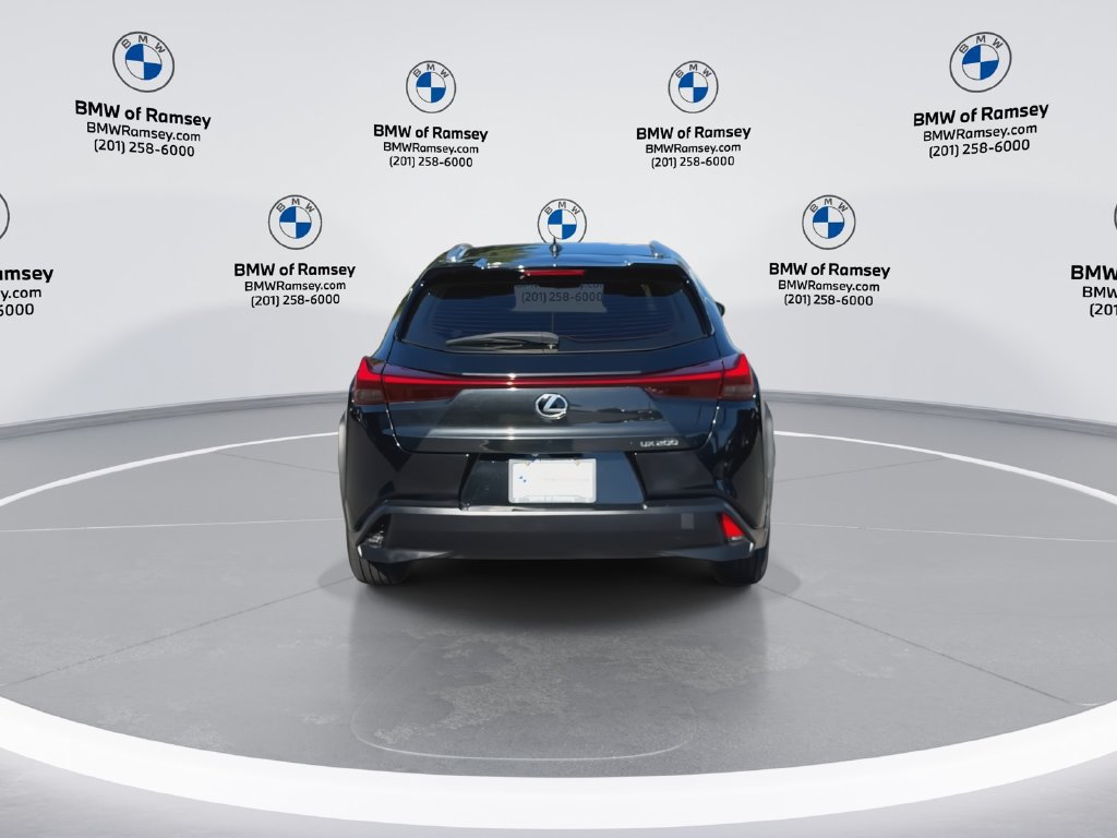 Used 2020 Lexus UX 200 w/ Accessory Package FWD image 7