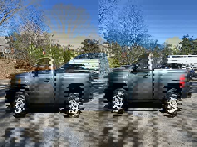 Used 2010 Chevrolet Silverado 1500 W/T image 2