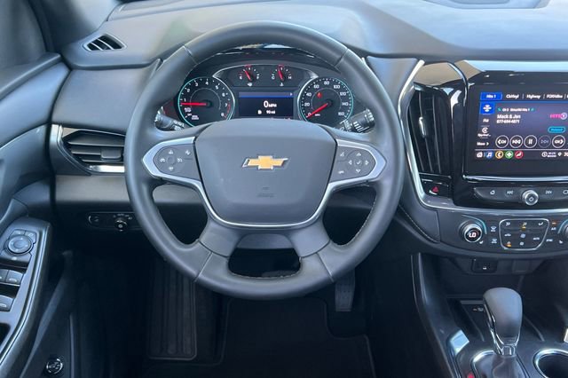 Used 2023 Chevrolet Traverse LT image 17