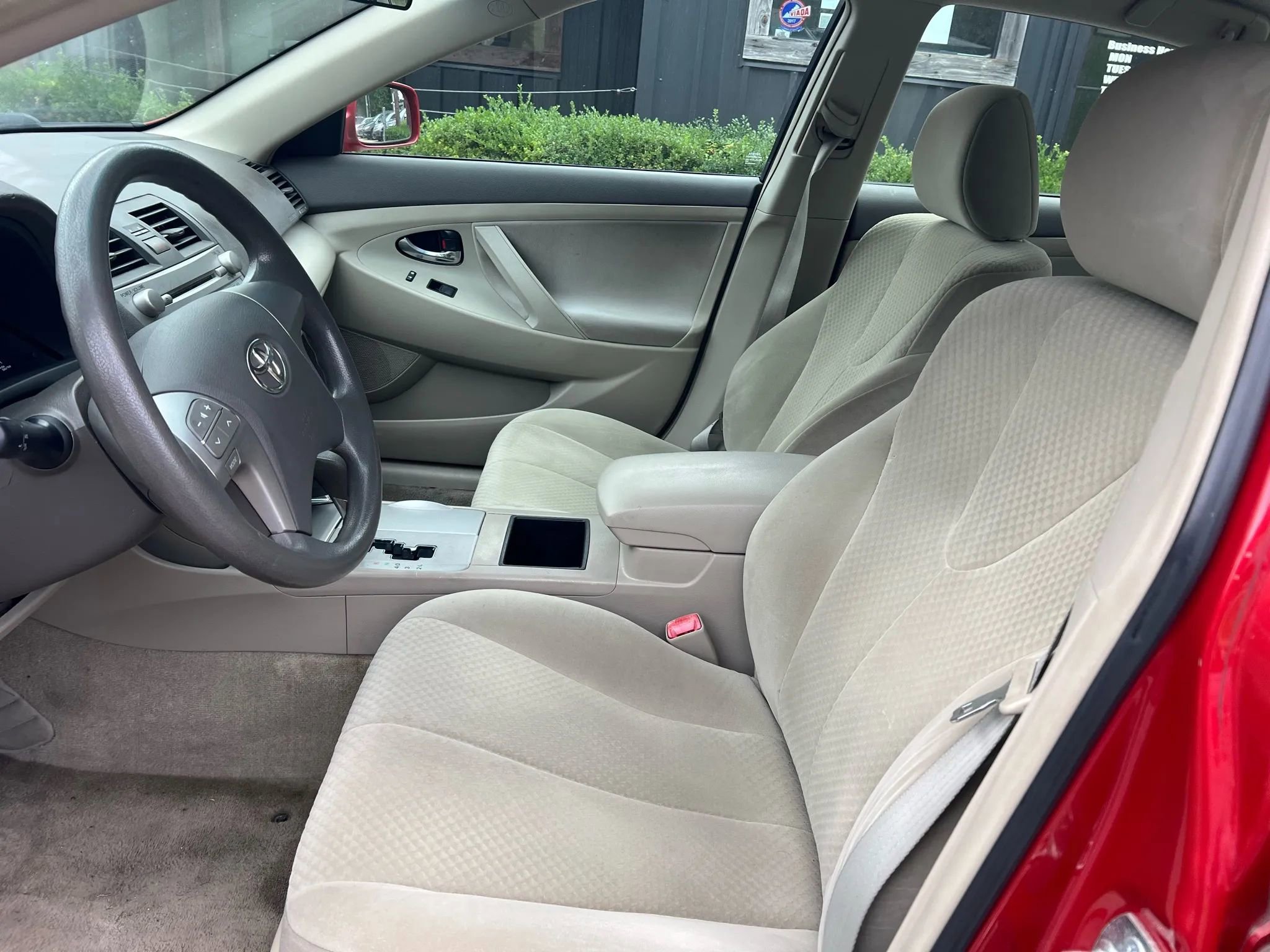 Used 2009 Toyota Camry LE image 11