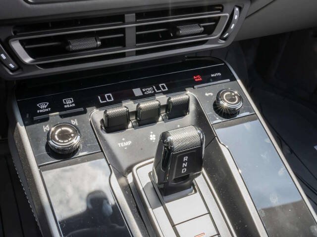 Used 2024 Porsche 911 Targa 4 AWD/4WD image 22