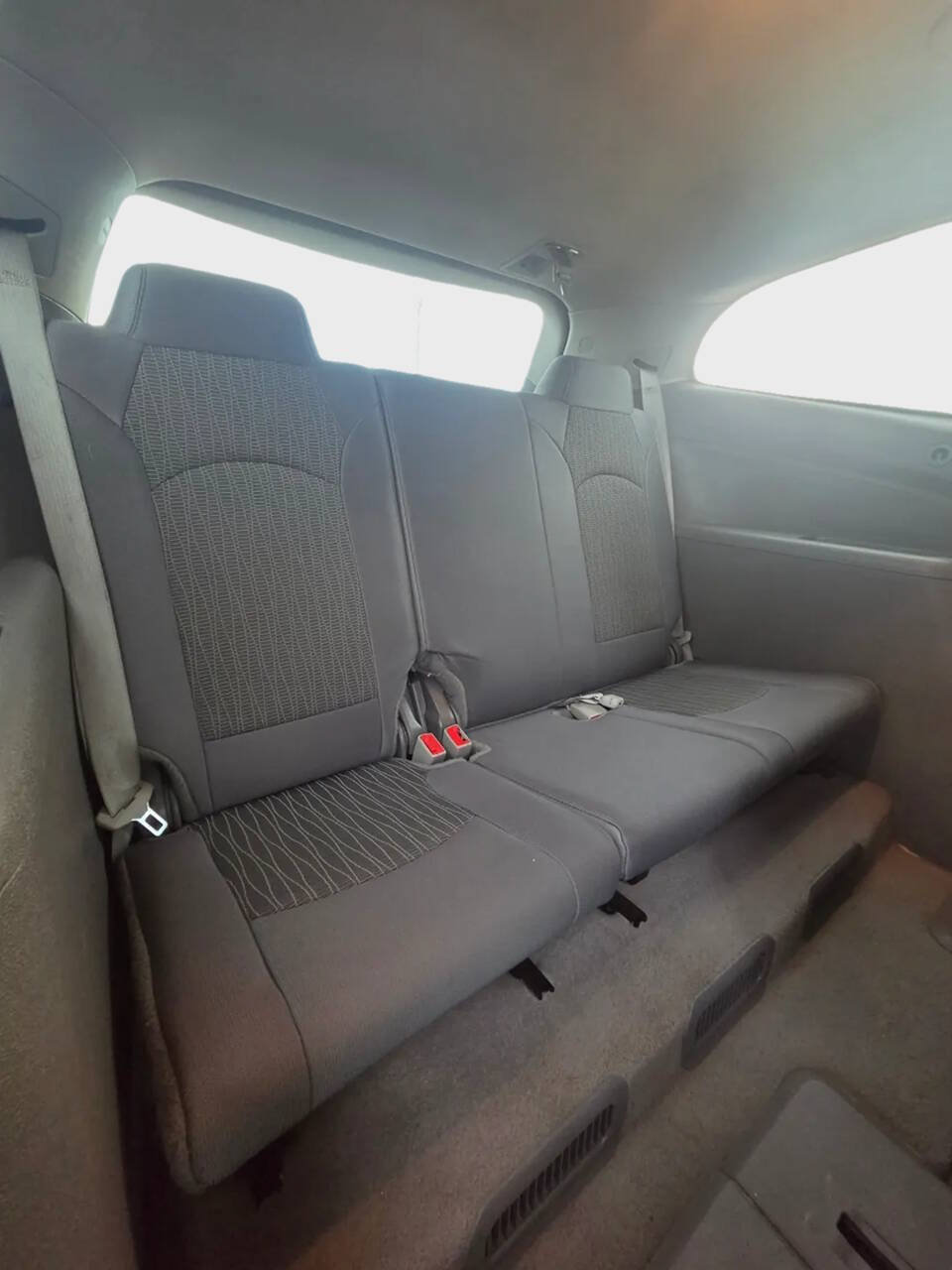 Used 2015 Chevrolet Traverse LS FWD image 16