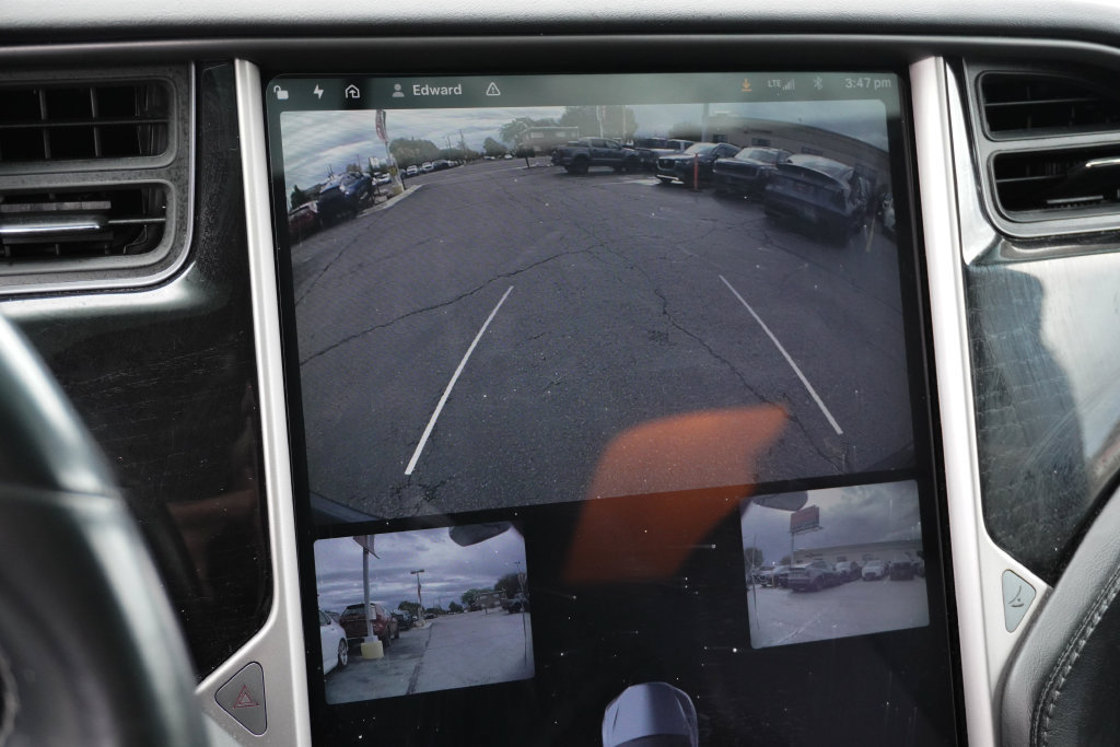 Used 2018 Tesla Model X 75D AWD/4WD image 27