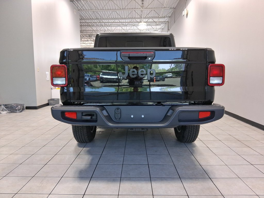 New 2026 Jeep Gladiator Sport AWD/4WD image 7