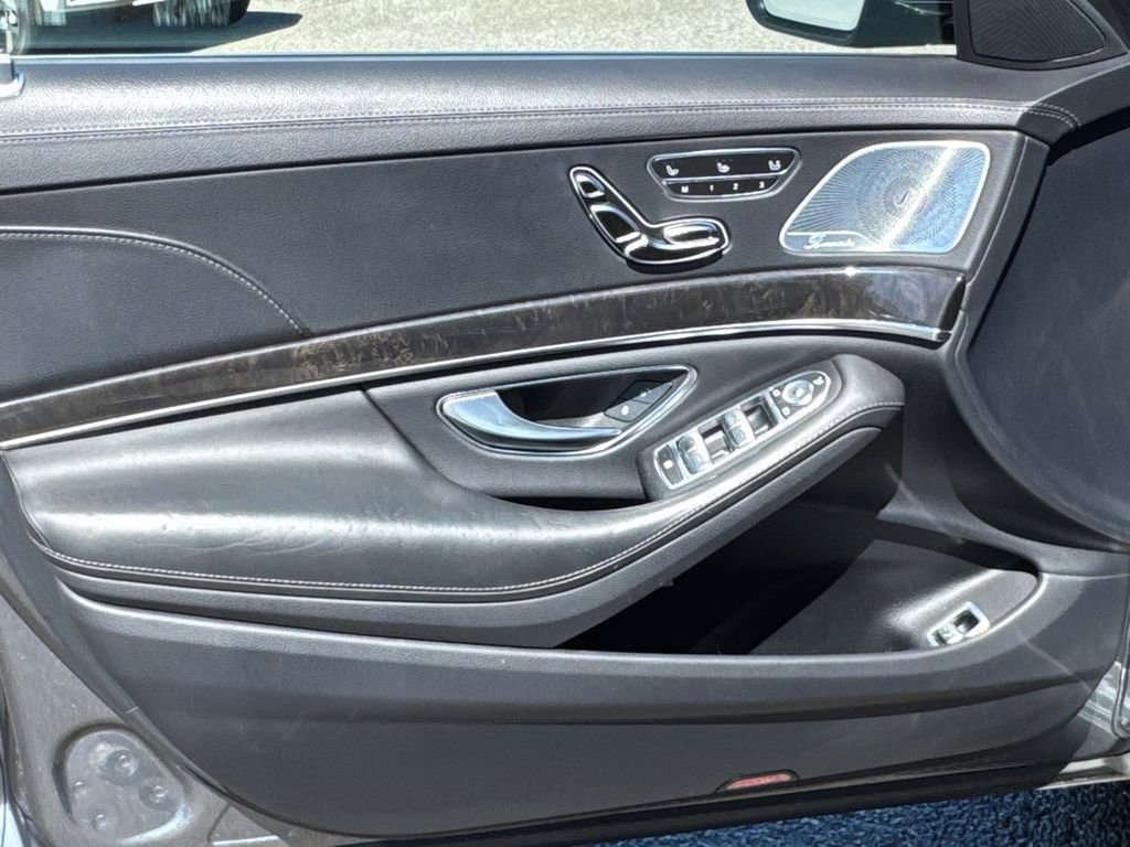 Used 2018 Mercedes-Benz S 560 4MATIC Sedan image 10