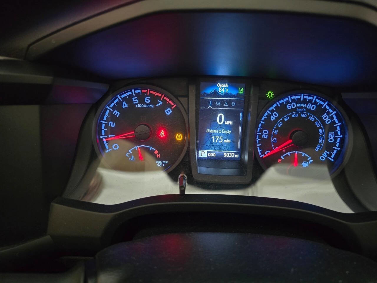 Used 2022 Toyota Tacoma SR RWD image 11