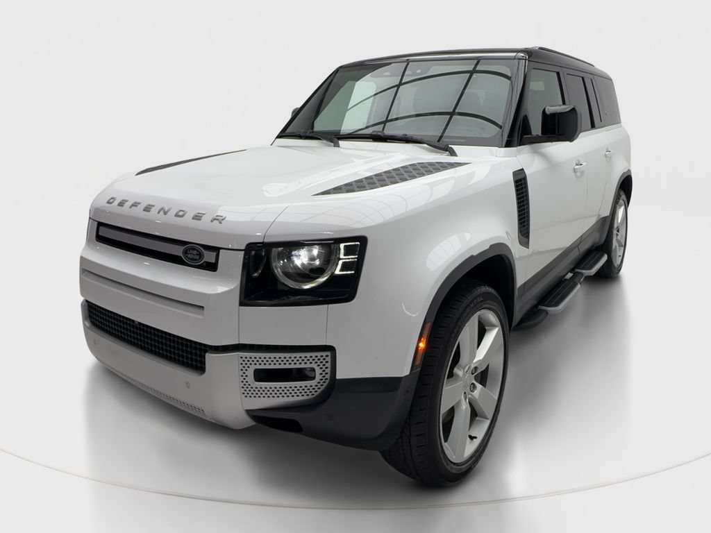 Used 2023 Land Rover Defender 130 SE AWD/4WD image 4