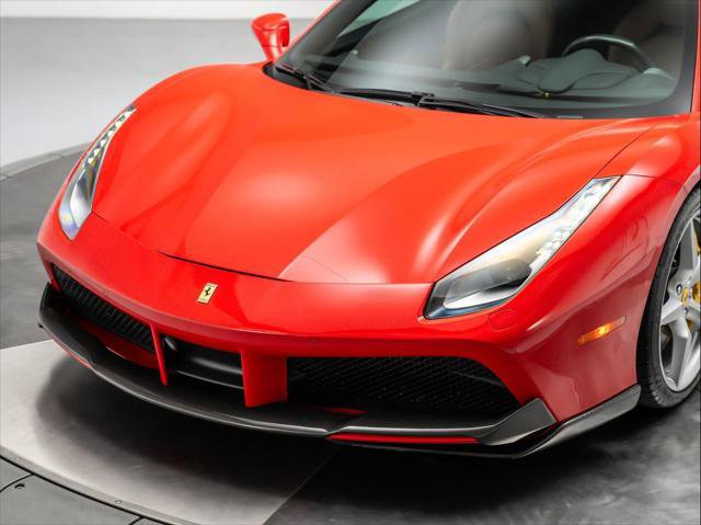 Used 2018 Ferrari 488 GTB image 24