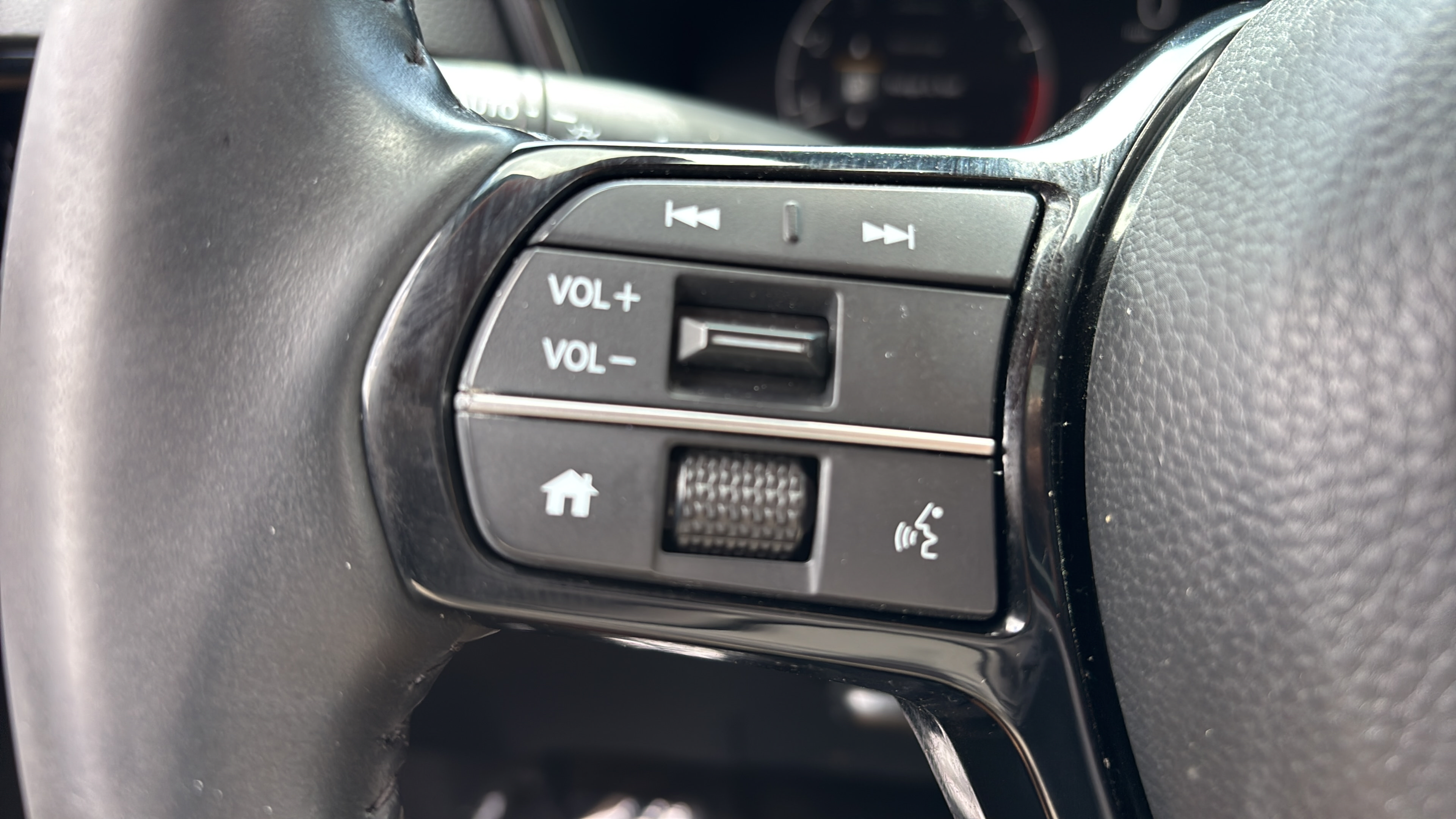 Used 2024 Honda CR-V EX-L image 29