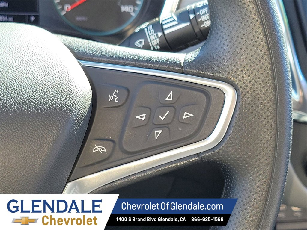 Used 2023 Chevrolet Equinox LS image 32