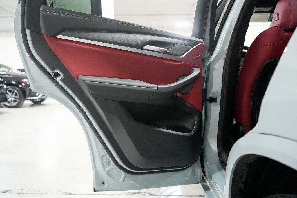 Used 2024 BMW X3 M40i image 25