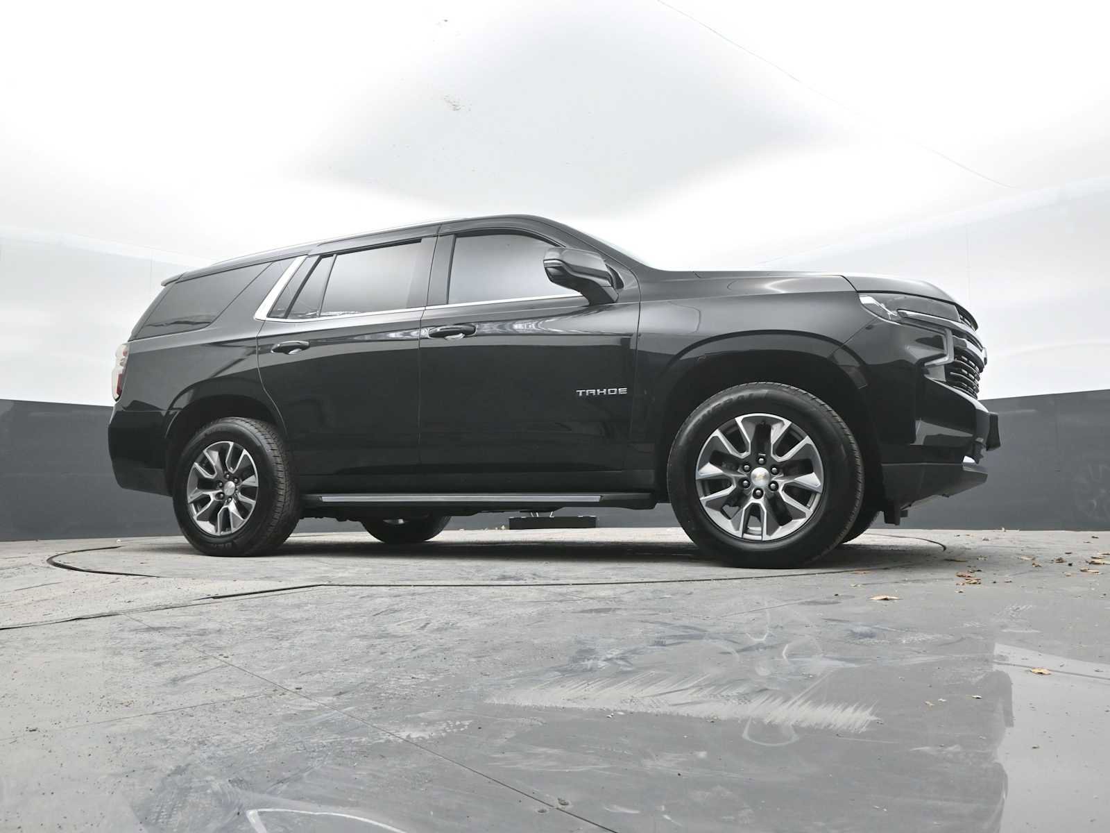 Used 2022 Chevrolet Tahoe LT w/ Luxury Package image 50