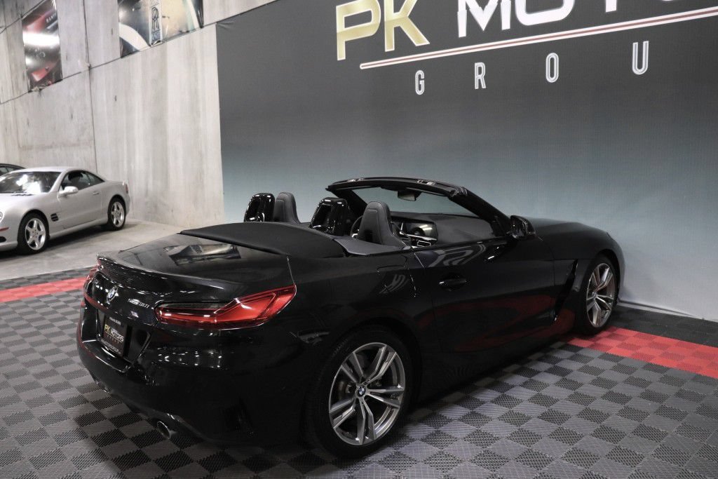 Used 2019 BMW Z4 sDrive30i w/ M Sport Package RWD image 10