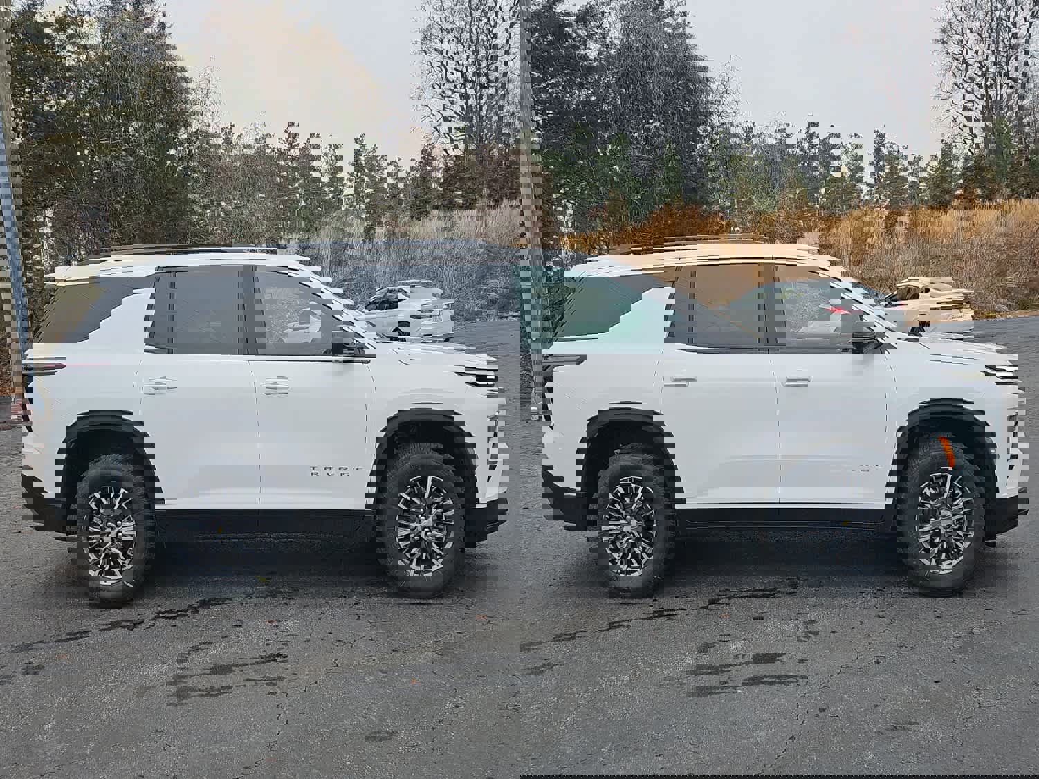 New 2026 Chevrolet Traverse LT w/ Driver Confidence Package image 2