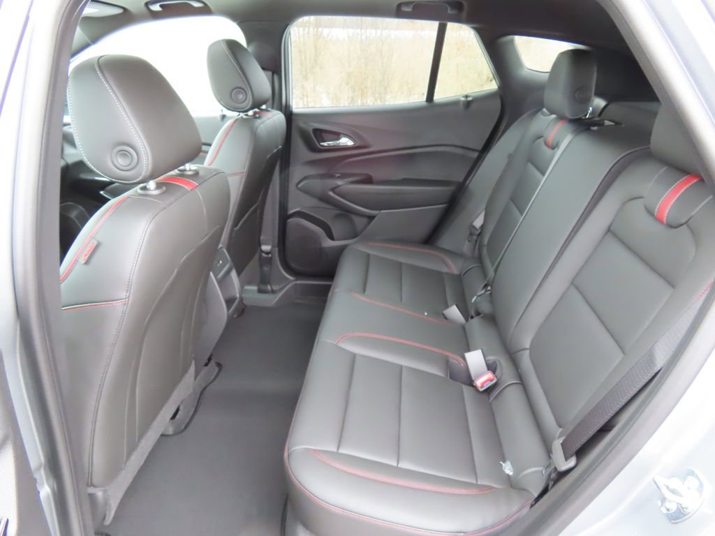 New 2026 Chevrolet Trax RS w/ Sunroof Package FWD image 23