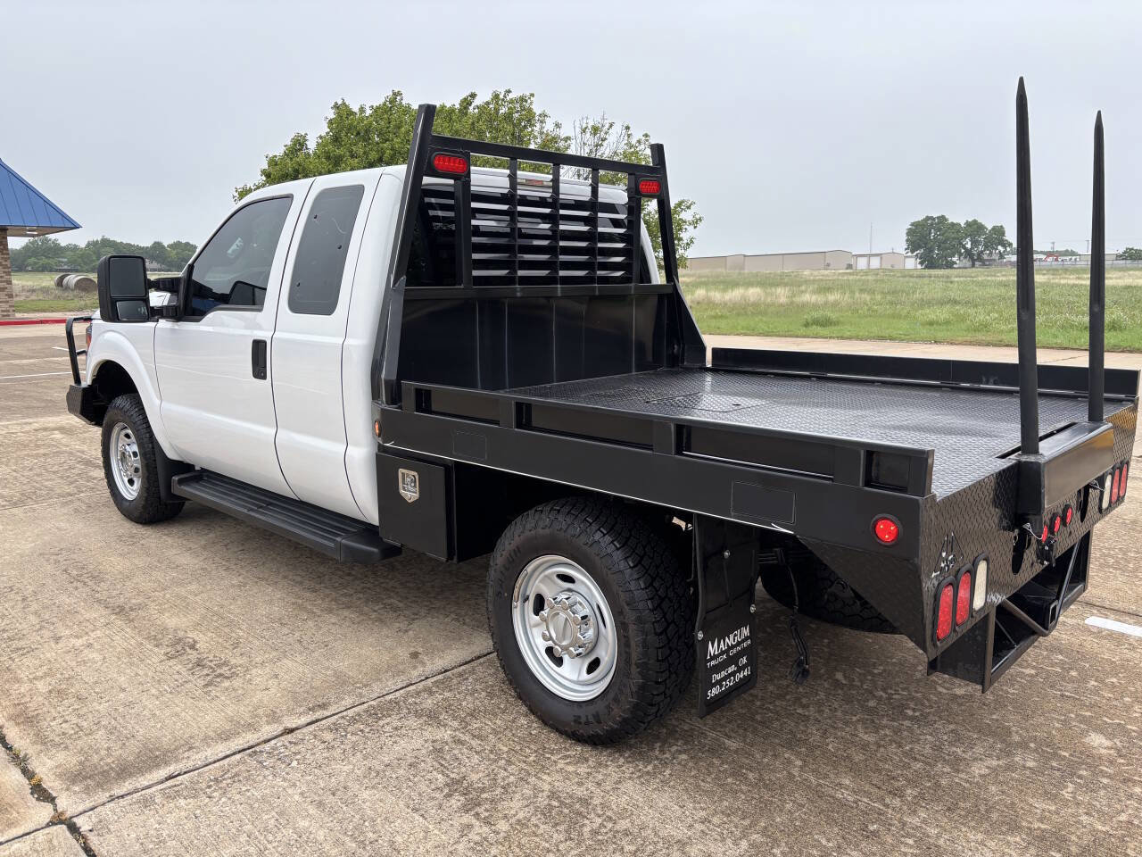 Used 2015 Ford F250 XL w/ XL Value Package AWD/4WD image 3