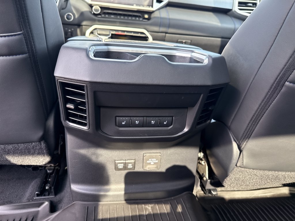 Used 2024 Toyota Tundra Platinum AWD/4WD image 30