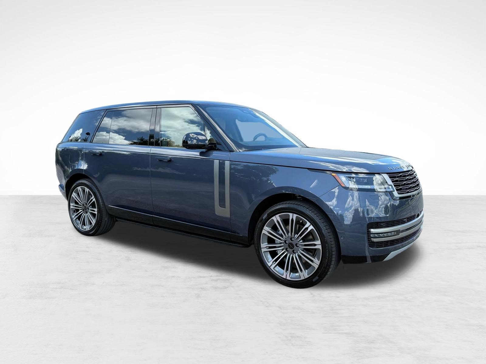 New 2026 Land Rover Range Rover Long Wheelbase SE AWD/4WD image 7