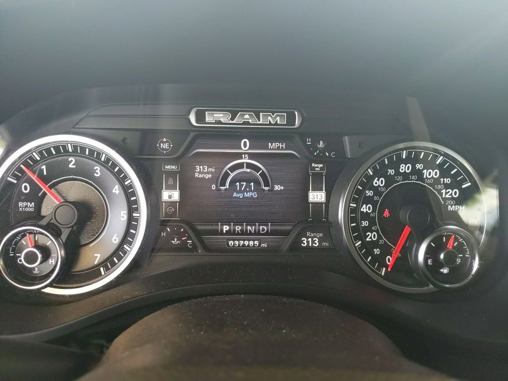 Used 2021 RAM 1500 Laramie AWD/4WD image 28