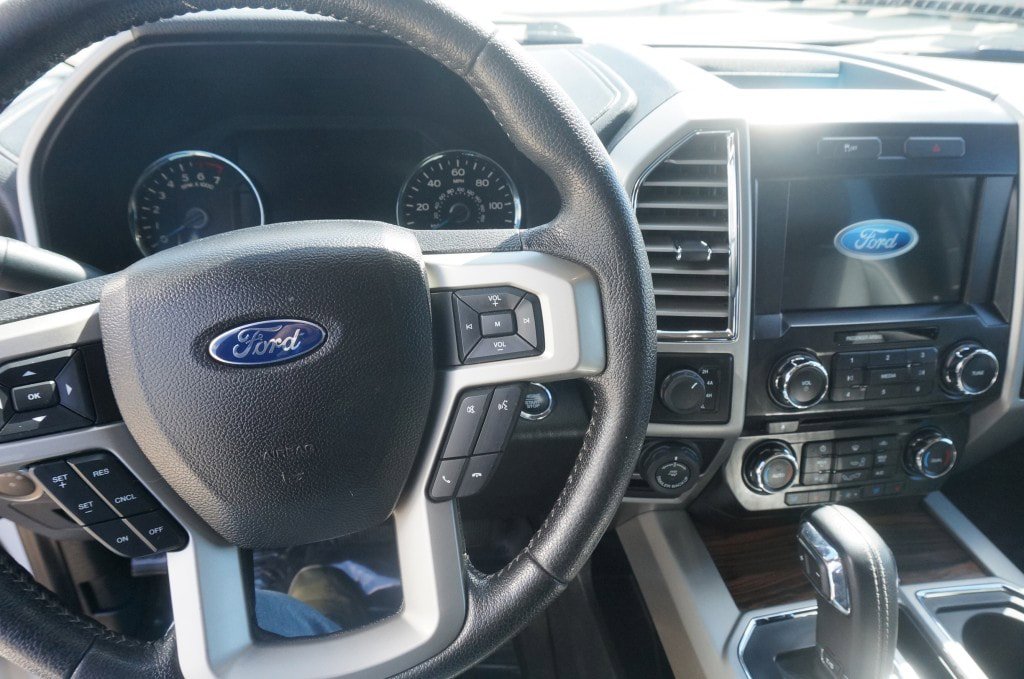 Used 2016 Ford F150 Lariat AWD/4WD image 10