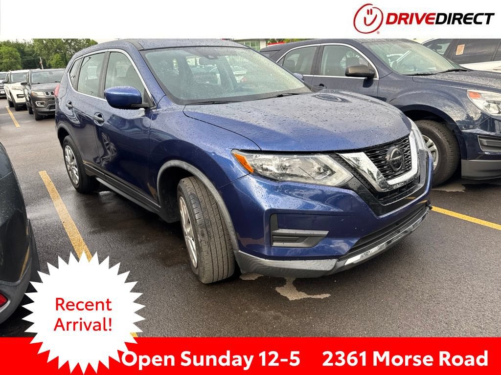 Used 2020 Nissan Rogue S FWD image 1