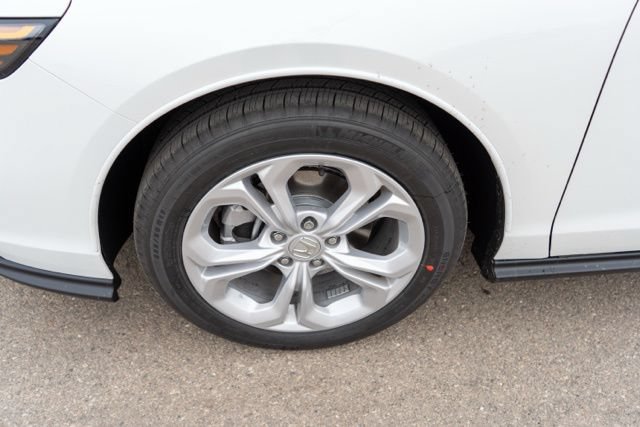 Used 2023 Honda Accord LX image 12
