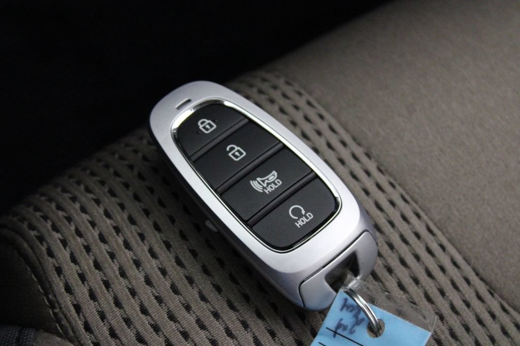 Used 2022 Hyundai Santa Fe SEL w/ Cargo Package FWD image 28
