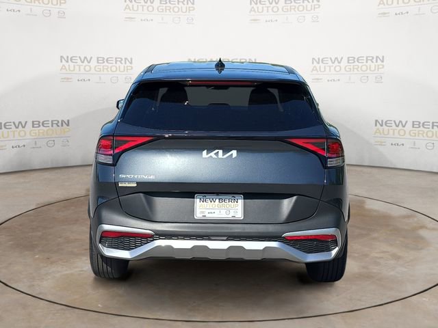 Used 2024 Kia Sportage LX image 4