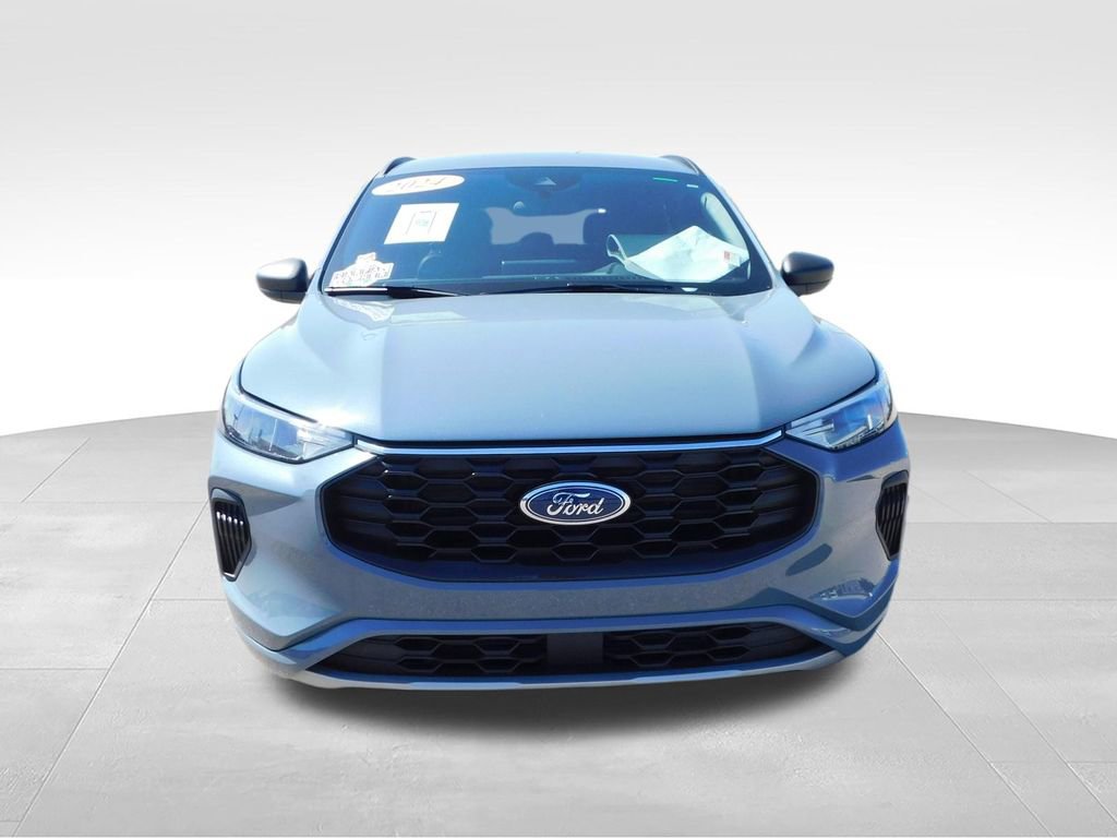Used 2024 Ford Escape ST-Line w/ Tech Pack #1 AWD/4WD image 11